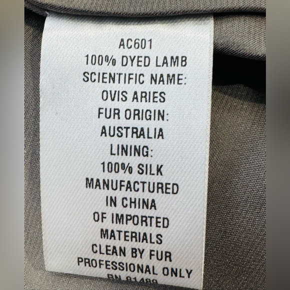 GREY SHEARLING COAT***Pologeorgis****Med. $3800 - Picture 7 of 7